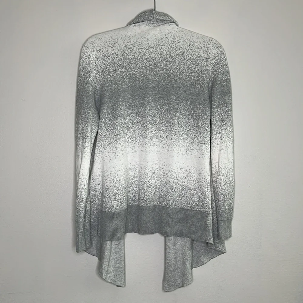 LOU & GREY gray and white blurred striped open front cardigan size Medium - Picture 11 of 14